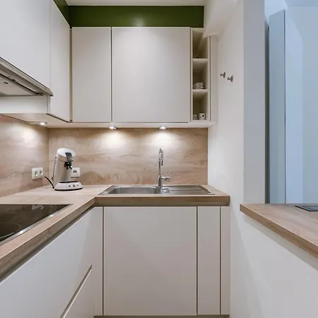 Huswell - Cosy Close To The Beach