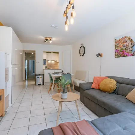 Huswell - Cosy Close To The Beach Apartman